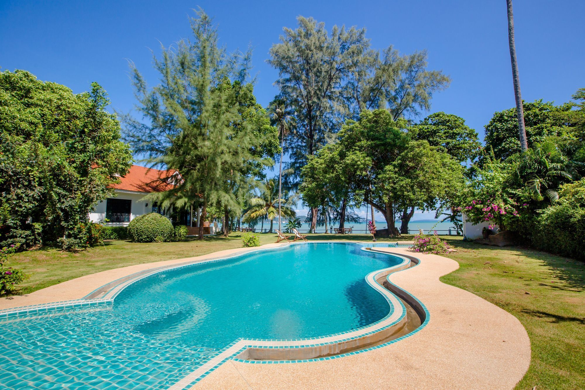 Villa Miracle Rawai Exterior foto